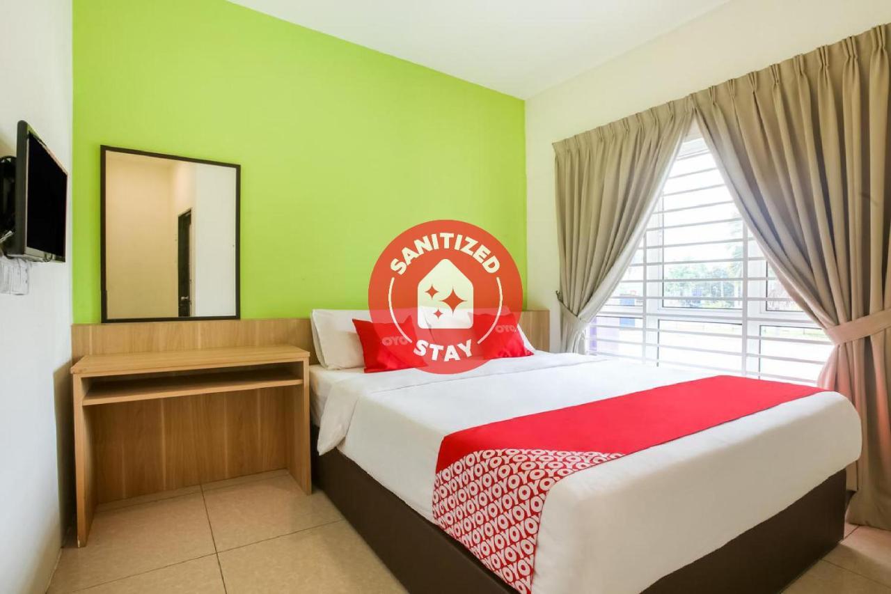 Oyo 89677 Sunflower Hotel Seremban Kültér fotó