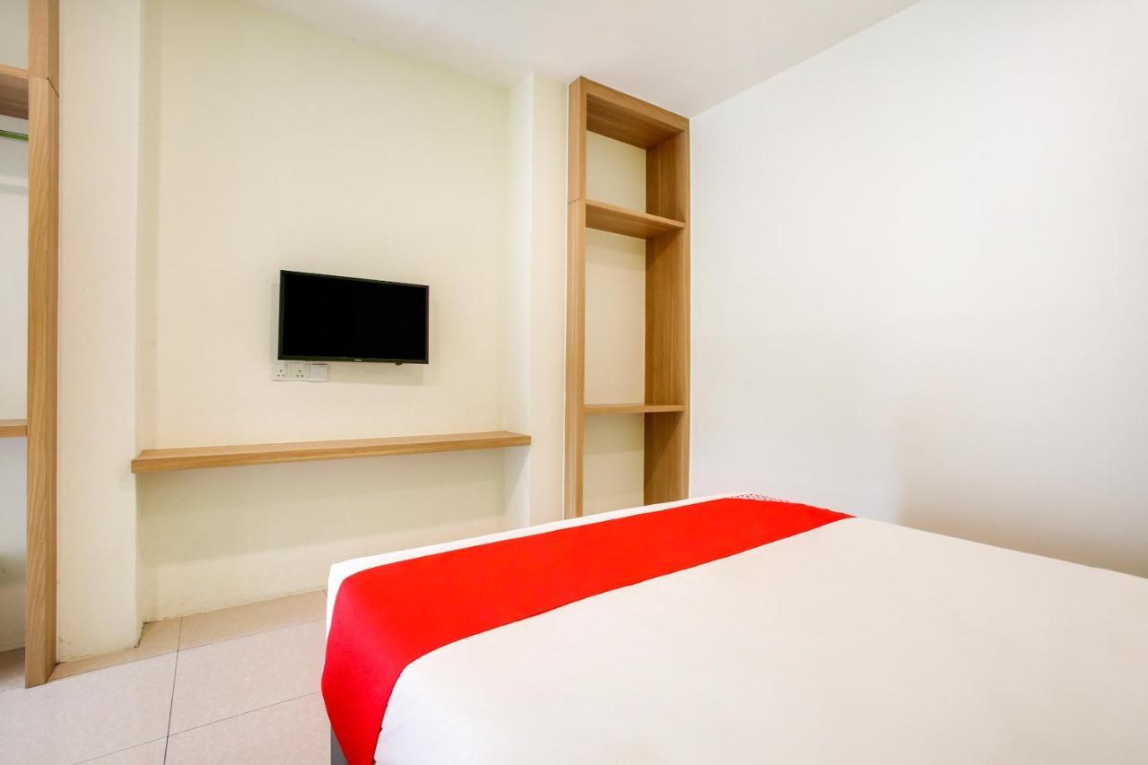 Oyo 89677 Sunflower Hotel Seremban Kültér fotó