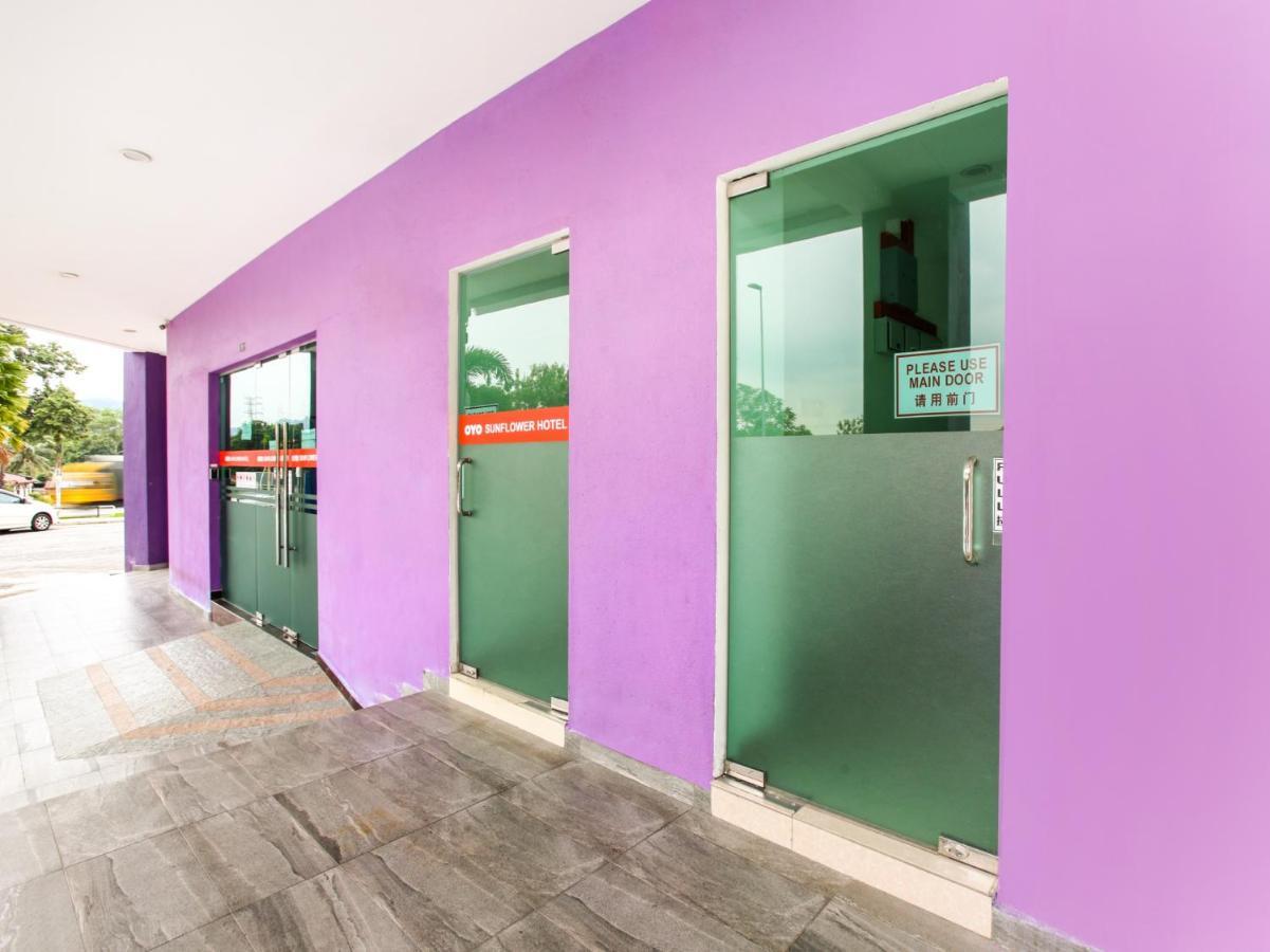 Oyo 89677 Sunflower Hotel Seremban Kültér fotó