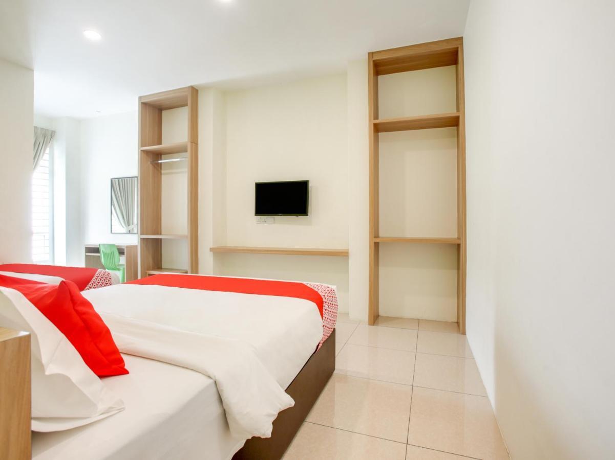 Oyo 89677 Sunflower Hotel Seremban Kültér fotó