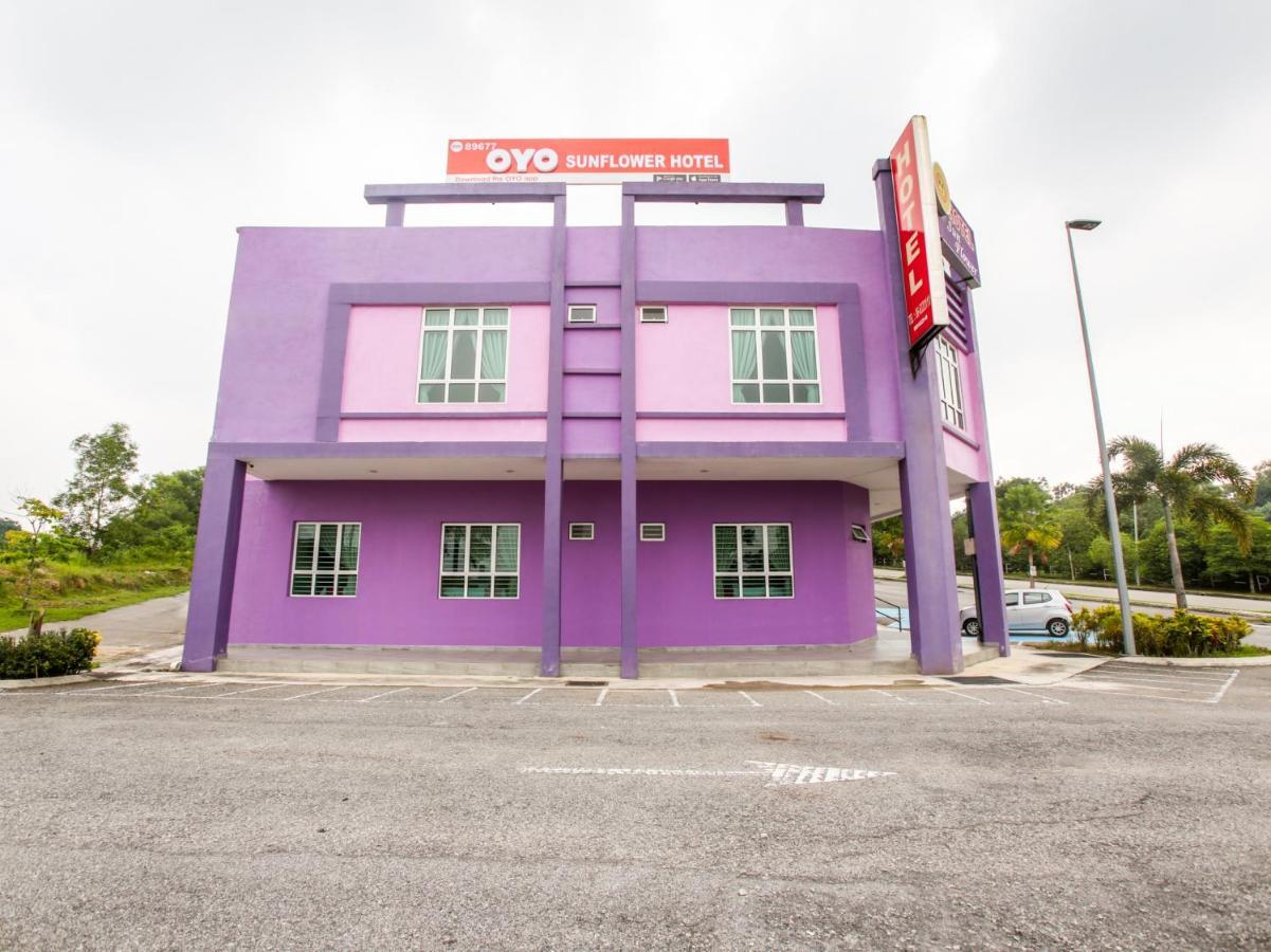 Oyo 89677 Sunflower Hotel Seremban Kültér fotó